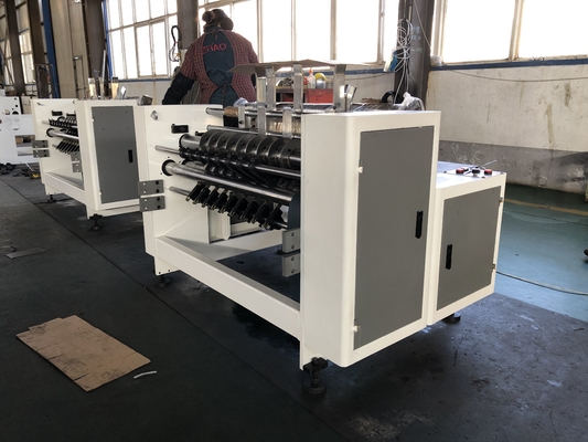 1200 mm Υπολογιστική συσκευή διαχωρισμού, συναρμολόγηση συσσωρευτών και συσκευή συσσωρευτών κυματοειδών κιβωτίων